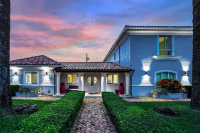 6-BD 3-BA Dreamy Vacation Retreat in Coral Terrace